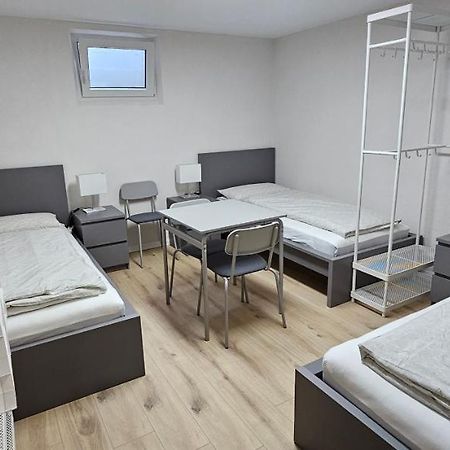 Workers Heaven Monteur - Arbeiter Zimmer Lörrach Esterno foto